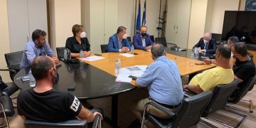 Με τον πρόεδρο του ΕΛΓΑ συναντήθηκαν αγρότες και αυτοδιοικητικοί για τις χαλαζοπτώσεις στο Αμύνταιο –	Ματαιώνεται η επίσκεψη Λυκουρέντζου στην περιοχή