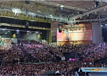 MAD VMA 2022: Χαμός με Snik και Light -Άγριος τσακωμός, διέκοψαν δύο φορές το show