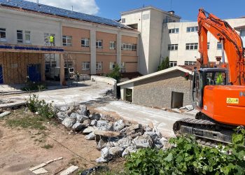 Ξεκίνησε η κατεδάφιση των κτιρίων στο Μαμάτσειο Κοζάνης- Σε 2 χρόνια έτοιμη η νέα πτέρυγα του Νοσοκομείου(VIDEO- ΦΩΤΟ)