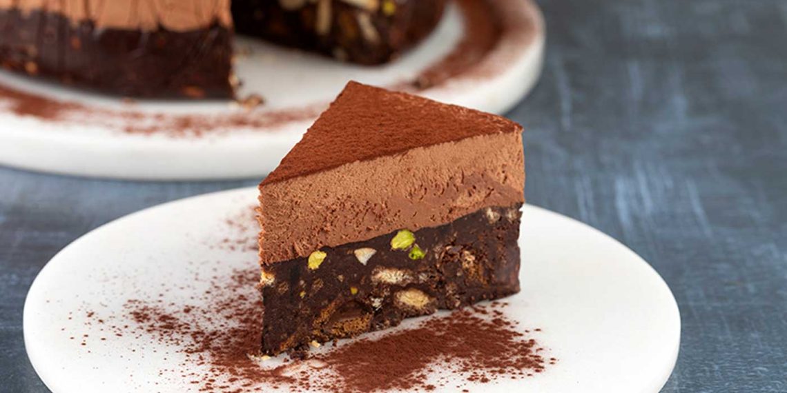 Τούρτα μωσαϊκό – Του Άκη Πετρετζίκη