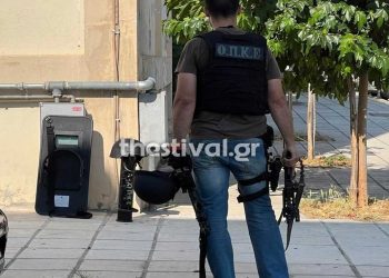 Θεσσαλονίκη: Άντρας σε αμόκ άνοιξε πυρ μπροστά στα παιδιά του (video)