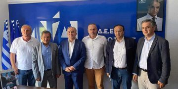 Τα έργα εγκατάστασης φυσικού αερίου επισκέφθηκε στην Φλώρινα ο Αν. Υπουργός Ανάπτυξης Ν. Παπαθανάσης κατά την επίσκεψη του