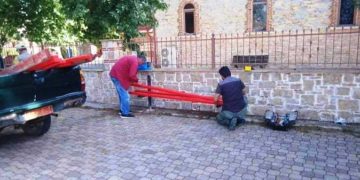 Εργασίες καθαρισμού και αποκατάστασης από τα συνεργεία του Δήμου Εορδαίας στον Περδίκκα, στο πλαίσιο της Εβδομάδας Γειτονιάς και Κοινότητας