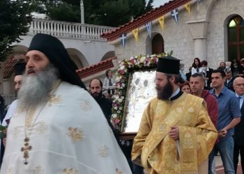 Λαμπρός ο εορτασμός του Αγίου Πνεύματος στον εορτάζοντα Μητροπολιτικό Ιερό Ναό Αγίας Τριάδος Πτολεμαΐδας ! (ρεπορτάζ της Κούλας Πουλασιχίδου)