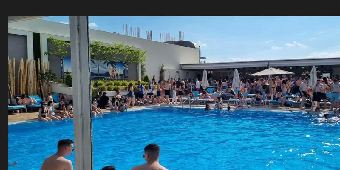 Δροσερά pool parties στο Aqua Club Posidonio, του ξενοδοχείου Παντελίδης  -Στις 26 και 29 Ιουνίου