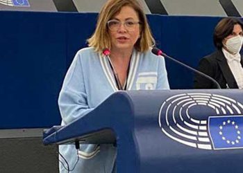 Επιδημία λοίμωξης HIV στους χρήστες ναρκωτικών  Στέλλα Κυριακίδου: Ένα στα πέντε κρούσματα ΗΙV στην Ελλάδα από ενδοφλέβια ναρκωτικά