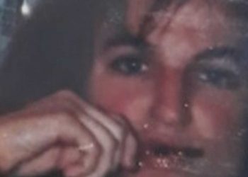 Όταν το ξυπνητήρι για να πας σχολείο, χτυπά μετά από 32 χρόνια – Γράφει η Ουρανία Στυλιάδου