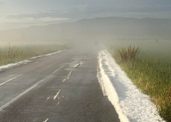 Ολική καταστροφή στον κάμπο του Δρεπάνου από το χαλάζι- «Δεν βλέπαμε ο ένας τον άλλο»