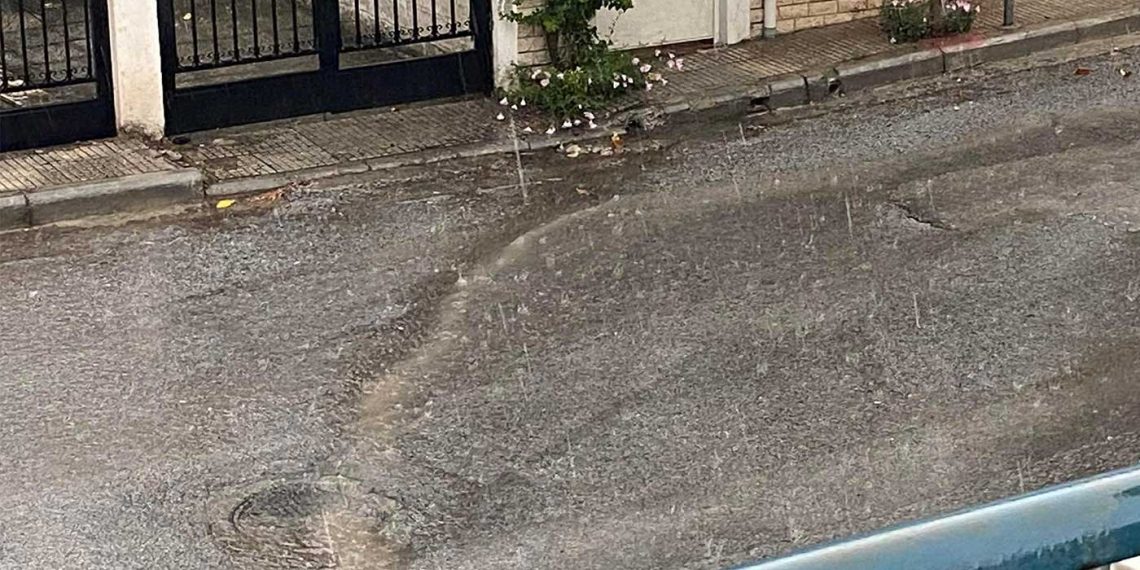 ΤΩΡΑ: Χαλαζόπτωση στην Κοζάνη-VIDEO