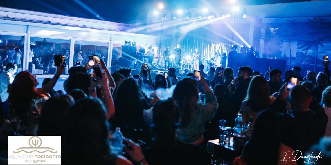 Δείτε πολλές νέες φωτογραφίες από το event με τον Γ. Σαμπάνη στις πισίνες του ξενοδοχείου Παντελίδης
