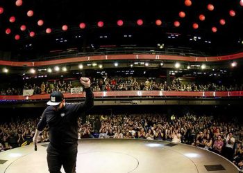 ΚΩΣΤΑΣ ΜΑΛΙΑΤΣΗΣ  “Τα λέμε στα θερινά…!”- Το Σάββατο 23 Ιουλίου στην Καστοριά