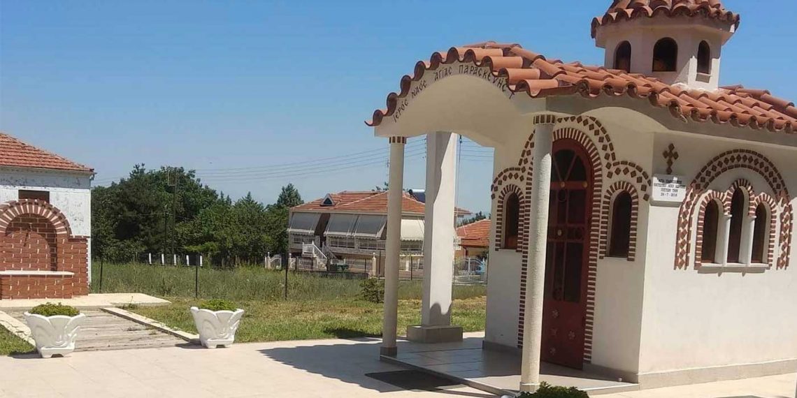 Πανηγυρικός εσπερινός στο παρεκκλήσι της Αγίας Παρασκευής στην Ασβεστόπετρα την Δευτέρα 25/7