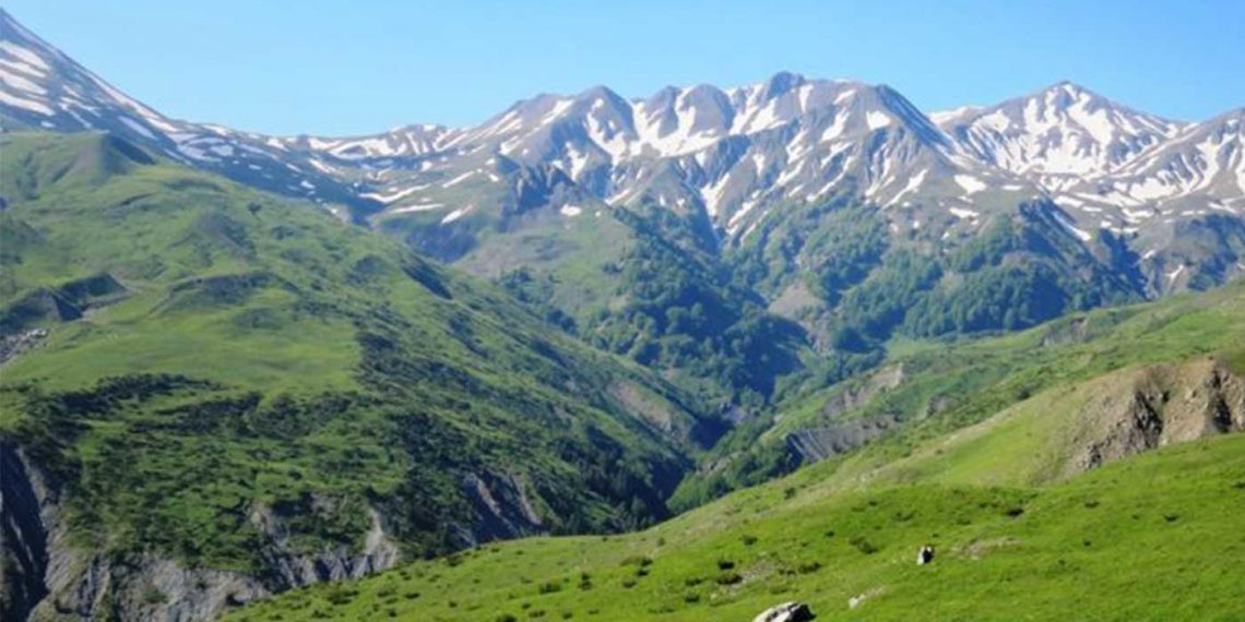 Στη μάχη για την εξεύρεση του νεαρού φοιτητή που χάθηκε στο Γράμμο  και οι κυνηγοί – Που εστιάζονται οι έρευνες για τον 27χρονο