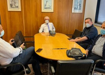 Α. Λυκουρέντζος σε αντιπροσωπεία οινοπαραγωγών από τη Φλώρινα: «Άνω του 80% η προκαταβολή αποζημίωσης του προανθικού»