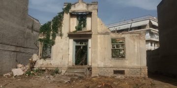 Ό,τι απέμεινε από το ιστορικό και επιβλητικό ΑΡΧΟΝΤΙΚΟ  του  Γιατρού Ευαγγελίδη,  επί της 25ης Μαρτίου ,στην “καρδιά” της Πτολεμαΐδας ! (της Κούλας Πουλασιχίδου)