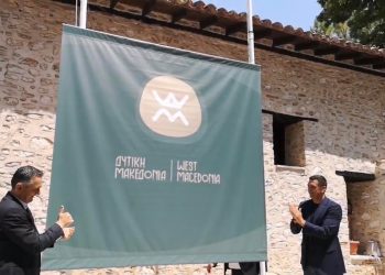 Βασίλης Κικίλιας(Υπουργός Τουρισμού): «Ποια λίμνη του Κόμο; Λίμνη Καστοριάς- Εδώ είναι η βυζαντινή αρχόντισσα»- Μήνυμα στους επιχειρηματίες του τουρισμού για επενδύσεις: «Δεν θα φτάνουν οι κλίνες στη Δυτική Μακεδονία»