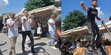 Βλάστη: Αναβίωσε το έθιμο των Καβαλάρηδων του Αγίου Παντελεήμονα