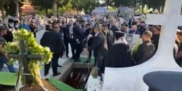 Το ύστατο χαίρε στον Νίκο Παπαγεωργίου – VIDEO