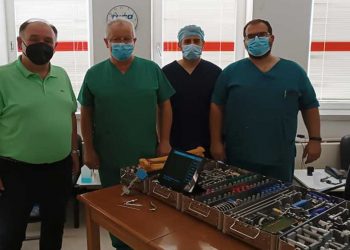 Μποδοσάκειο: Εκπαίδευση των στελεχών της Ορθοπεδικής σε αρθροπλαστική γόνατος μέσω νέου μίνι συστήματος πλοήγησης ΠΕΡΣΕΑΣ