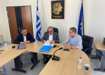 Στα χέρια των κατοίκων της Ακρινής το εναλλακτικό σχέδιο- Παπαθανάσης: «Να ζει ο κόσμος σε αναβαθμισμένο περιβάλλον»- Μαλούτας: «Αποφασίζει το σύνολο του χωριού»- Ποιες βελτιωμένες προτάσεις μπήκαν στο τελικό κείμενο