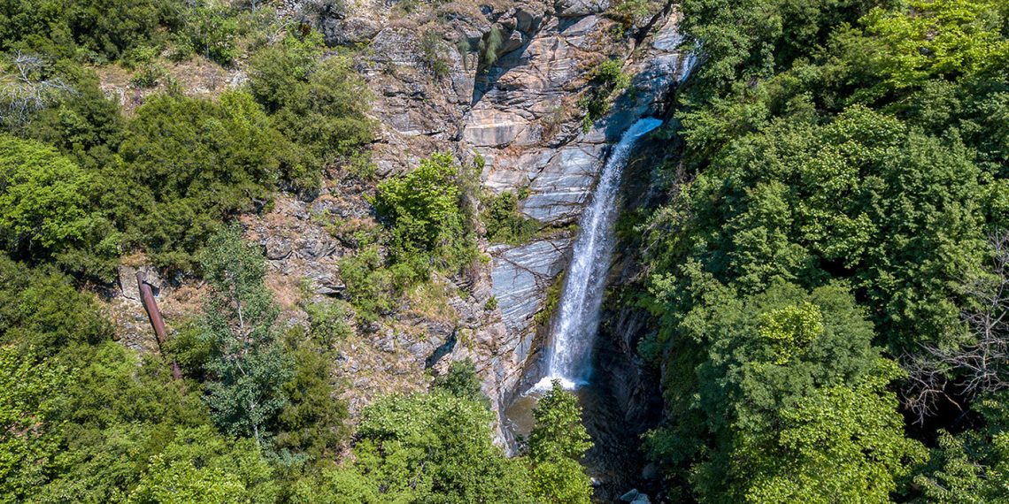 Καταρράκτες Σκεπασμένου – Βελβεντός