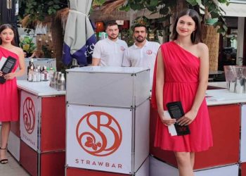 STRAWBAR on the road #9: Στο TIMES Café-Bar έκλεισε ο πρώτος καλοκαιρινός μας μήνας!