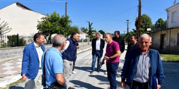 Δίκτυο καταγραφής διαφορικών καθιζήσεων εγκαθίσταται στα Βαλτόνερα  –	Επίσκεψη κλιμακίου από την περιφέρεια, παρουσία καθηγητή Εδαφοτεχνικής του ΑΠΘ