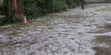 Κοζάνη: Άσπρισε ο τόπος από το χαλάζι-ΕΙΚΟΝΑ
