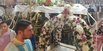 Με ιδιαίτερη ΚΑΤΑΝΥΞΗ οι Ακολουθίες της Παραμονής της ΠΑΝΑΓΙΑΣ στον Ιερό Ναό Αγίας Σκέπης Πτολεμαΐδας! (φώτο- βίντεο-ρεπορτάζ της Κούλας Πουλασιχίδου)