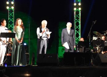 Πρέσπες 2022: Η βραδιά στον Άγιο Αχίλλειο με Φραγκούλη, Ρεμπούτσικα και Σελεμίδου