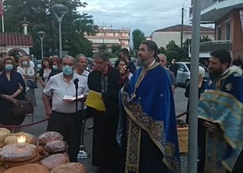 Ξεχωριστή η Παραμονή της ΠΑΝΑΓΙΑΣ , στον Ιερό Ναό Αγίου Στεφάνου Πτολεμαΐδας! (ρεπορτάζ της Κούλας Πουλασιχίδου)