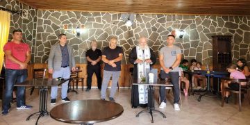 Η λειτουργία καφενείου, εδώ και λίγες μέρες, έδωσε ζωντάνια στους λιγοστούς κατοίκους των Αναργύρων!