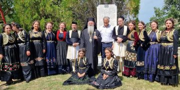 Στα Νάματα και στον Τρανό Χορό ο Ναματιανός Μητροπολίτης Περιστερίου Γρηγόριος