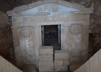 Εφορεία Αρχαιοτήτων Κοζάνης: Ανοιχτός για το κοινό την Κυριακή 28/8 ο Μακεδονικός Τάφος της Σπηλιάς Εορδαίας