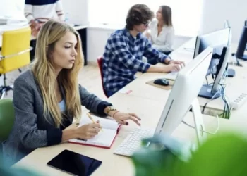 Τα οφέλη από την νέα αύξηση στον κατώτατο μισθο- Παραδείγματα