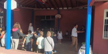 Φωτογραφίες και βίντεο από τον αγιασμό στο Νηπιαγωγείο και Δημοτικό Σχολείο Ασβεστόπετρας