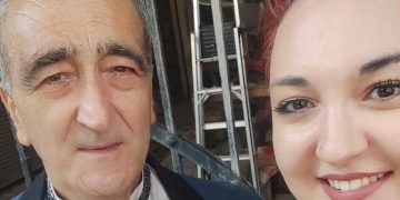 Η Κική Αποστολίδου από την Πτολεμαΐδα παρακολούθησε τα γυρίσματα της σειράς «Κόκκινο Ποτάμι» και μιλάει για εμπειρία ζωής