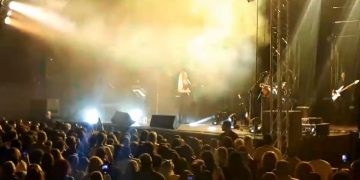 Εντυπωσιακή συμμετοχή του κόσμου στην συναυλία της Μελίνας Ασλανίδου στο Αμύνταιου (βίντεο)