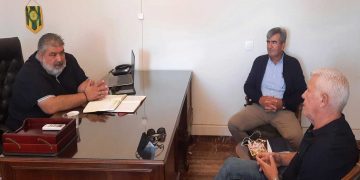 Τον Δήμαρχο Εορδαίας Παναγιώτη Πλακεντά επισκέφθηκε ο Πρόεδρος της ΑΔΕΔΥ Δημήτρης Μπράτης – Στο επίκεντρο το πρόβλημα της ανεργίας που εντείνεται