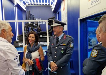 Δήμος Κοζάνης: «Εσύ τι λάθος κάνεις στην οδήγηση;» – Με επιτυχία η εκδήλωση για την οδική ασφάλεια στο EKO Acropolis Rally Road Truck