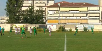 Με ήρωα τον τερματοφύλακα Μόσχο ο ΠΑΟ Κοίλων των 10 παικτών απέκλεισε στα πέναλτι (5-3) τον Εορδαϊκό εκτός έδρας