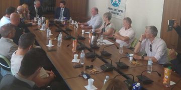 Η αναγκαιότητα στήριξης της Π.Ε. Καστοριάς συζητήθηκε στη συνάντηση του κυβερνητικού κλιμακίου με φορείς της περιοχής