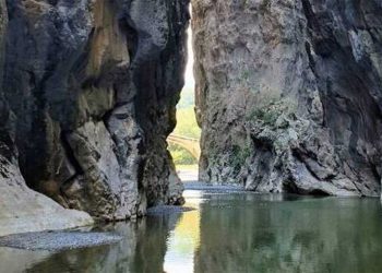 Γρεβενά: Το κρυμμένο στολίδι της Μακεδονίας με το γεφύρι ηλικίας 280 ετών