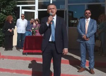 Στο 2ο λύκειο Κοζάνης για τον αγιασμό ο Περιφερειάρχης Γιώργος Κασαπίδης