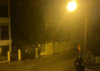 Ισχυρή καταιγίδα με αστραπές και βροντές στην Κοζάνη- VIDEO