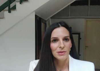 Όλγα Μαρκογιαννάκη (μέλος Π.Σ. ΠΑΣΟΚ) από την Πτολεμαΐδα: «Το ΠΑΣΟΚ έχει μια αυτόνομη πορεία, αυτόνομη στρατηγική δεν είμαστε κανενός κυβερνητικός εταίρος και δίνουμε μια άλλη προοπτική»