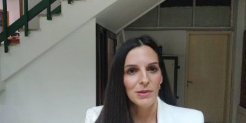 Όλγα Μαρκογιαννάκη (μέλος Π.Σ. ΠΑΣΟΚ) από την Πτολεμαΐδα: «Το ΠΑΣΟΚ έχει μια αυτόνομη πορεία, αυτόνομη στρατηγική δεν είμαστε κανενός κυβερνητικός εταίρος και δίνουμε μια άλλη προοπτική»