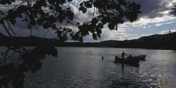 Βγήκε όπλο σε καβγά ψαράδων στην Καστοριά