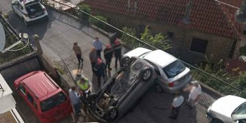 Καστοριά: Τροχαίο στην Καλλιθέα: Όχημα αναποδογύρισε στην Περικλέους