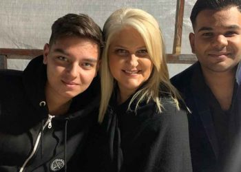 Γλέντι μέχρι πρωίας με την Χαρά Βέρα στην Γαλάτεια (φώτο-βίντεο)